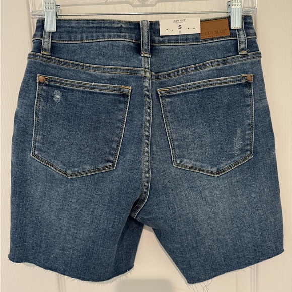 Judy Blue Denim Shorts - Picture 3 of 3